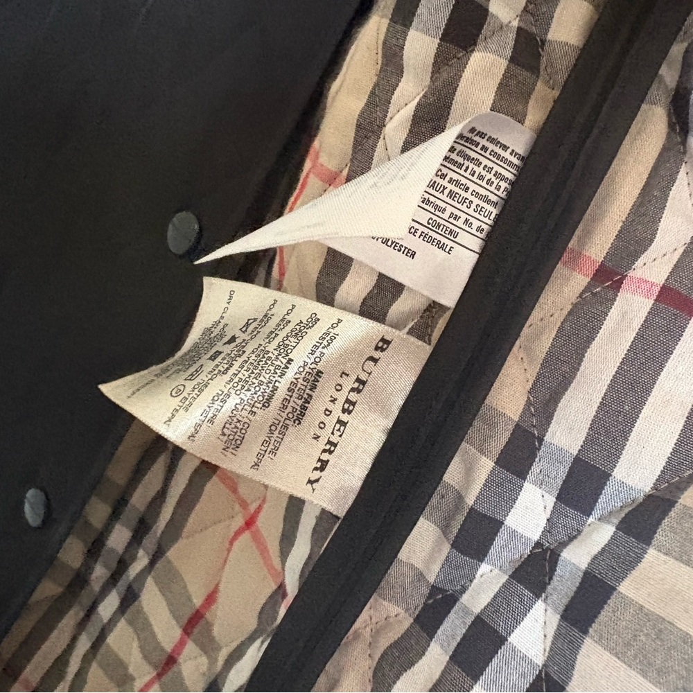 Burberry black Diamond Quilted Jacket SZ M - Picture 3 of 7